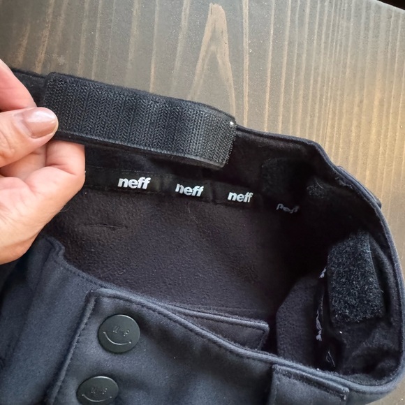 Neff Women’s Flare Leg Snowboard Pants Size small - Picture 5 of 7